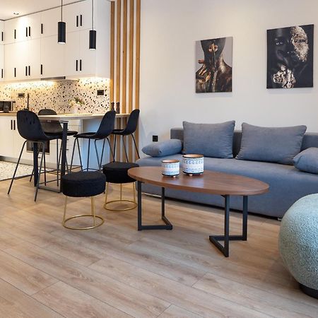 كاتو ذاراتسو Katerina Apartments المظهر الخارجي الصورة