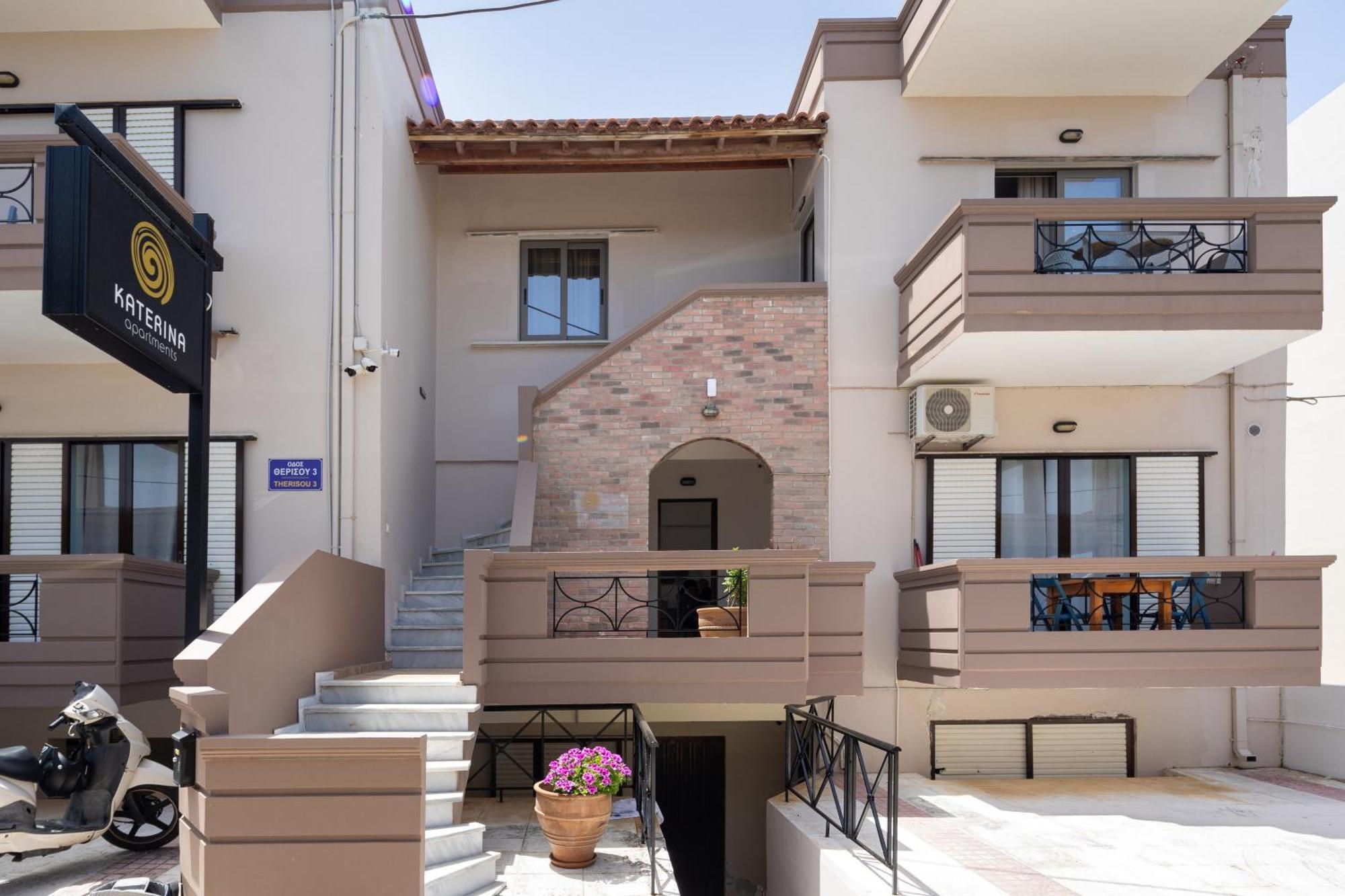 كاتو ذاراتسو Katerina Apartments المظهر الخارجي الصورة